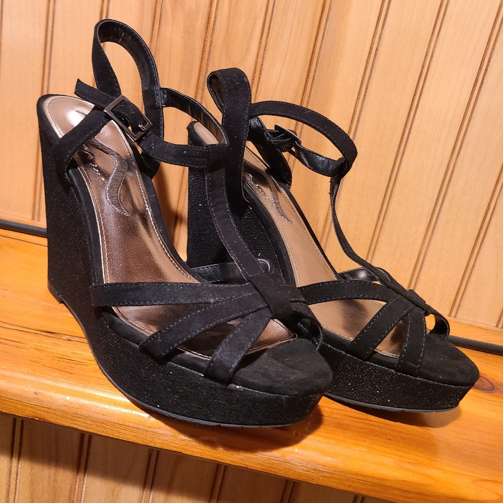 Nina black wedge platform heel 7 1/2